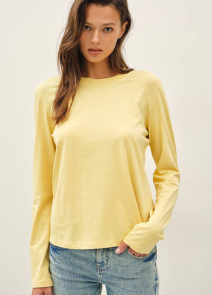 GARMENT WASHED COTTON LONG SLEEVE BASIC TOP: Black / M