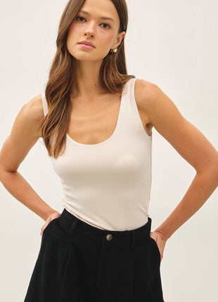 NEW SHADE[SOFT CORE] BASIC SCOOP NECK TANK: CHOCOLATE MILK / S